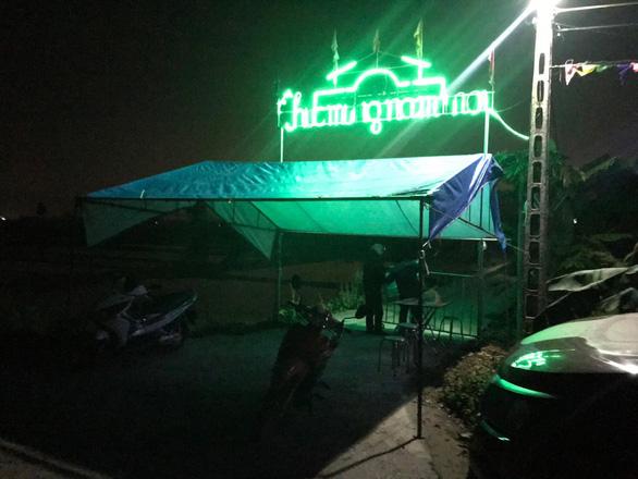 Bà bán tỏi 70 tuổi được phát hiện dương tính với COVID-19 khi đi mổ ruột thừa-1