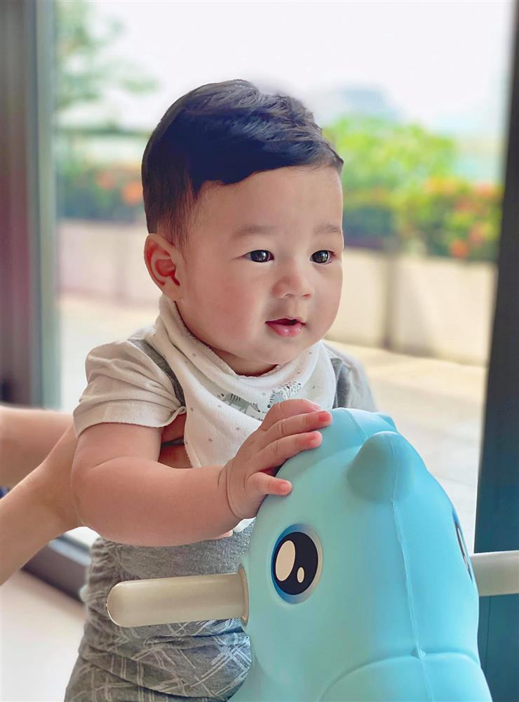 Đặng Thu Thảo chiếm trọn spotlight 30 Tết với nhan sắc như hoa mùa xuân-6