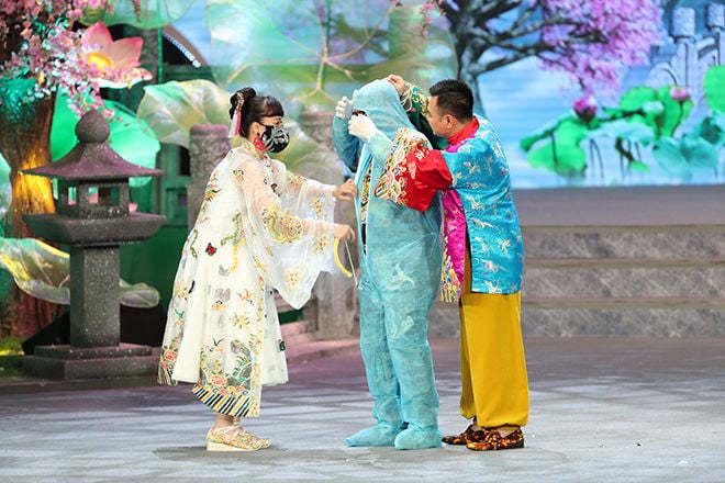 Trà xanh, gút chóp và những câu nói ấn tượng Táo Quân 2021-2