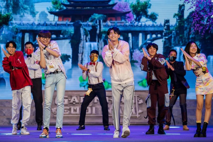 Bigcityboi và loạt ca khúc chế lời hài hước ở Táo Quân-1