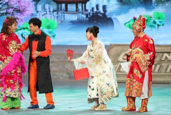 Khán giả phàn nàn khi Táo quân 2021 chèn nhiều quảng cáo, tiết lộ giá mỗi clip-2