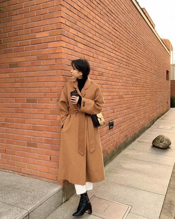 4 cách mix áo dạ dáng dài sang chảnh như gái Hàn cho bạn đi chơi ngày Tết-7