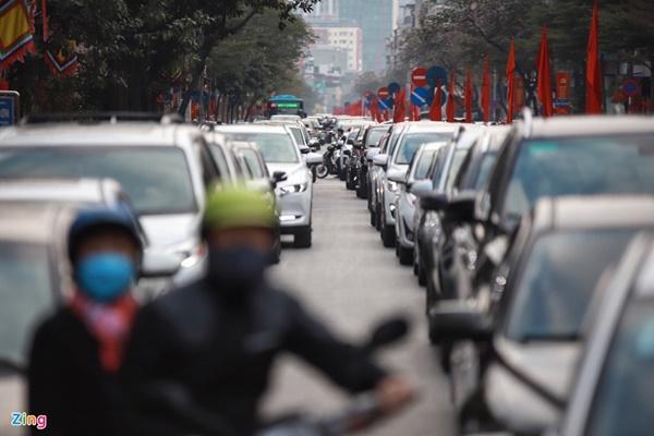Đường phố Hà Nội tắc cứng chiều mùng 1 Tết-5