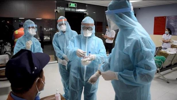 Thêm 2 mẹ con nghi nhiễm Covid-19 tại TP.HCM liên quan đến sân bay Tân Sơn Nhất-1