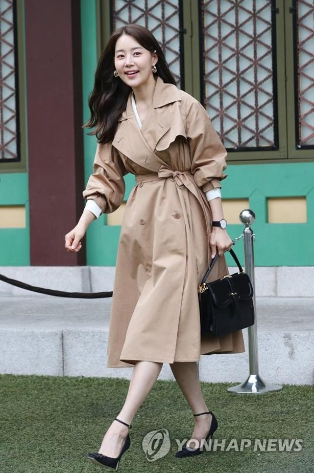 Điểm danh mỹ nhân Hoa - Hàn sinh con trong năm Tân Sửu-4