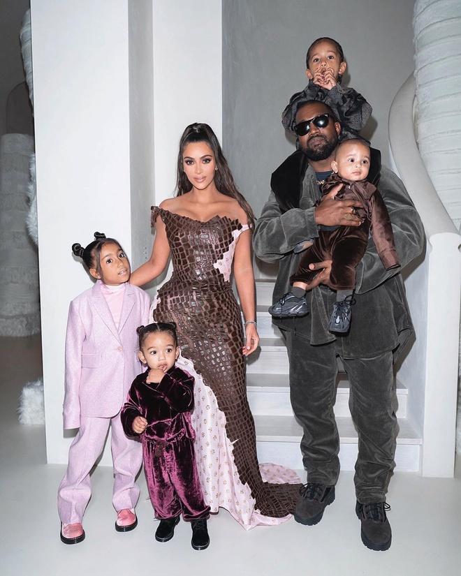 Kim Kardashian không liên lạc với Kanye West-2