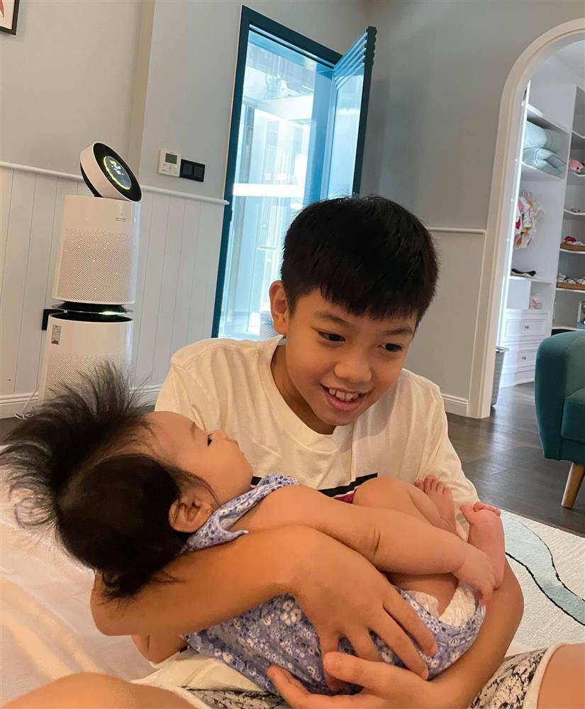 Cường Đô La khoe cận cảnh gương mặt con gái-5