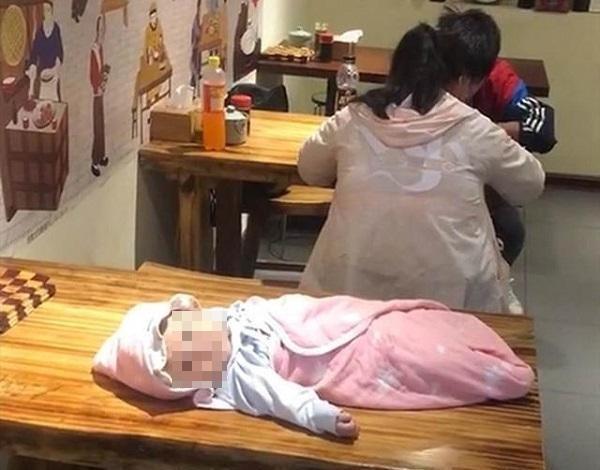 Cười ngất với những khoảnh khắc khiến bạn bỗng nhiên cảm thấy chỉ là con ghẻ của bố mẹ-6