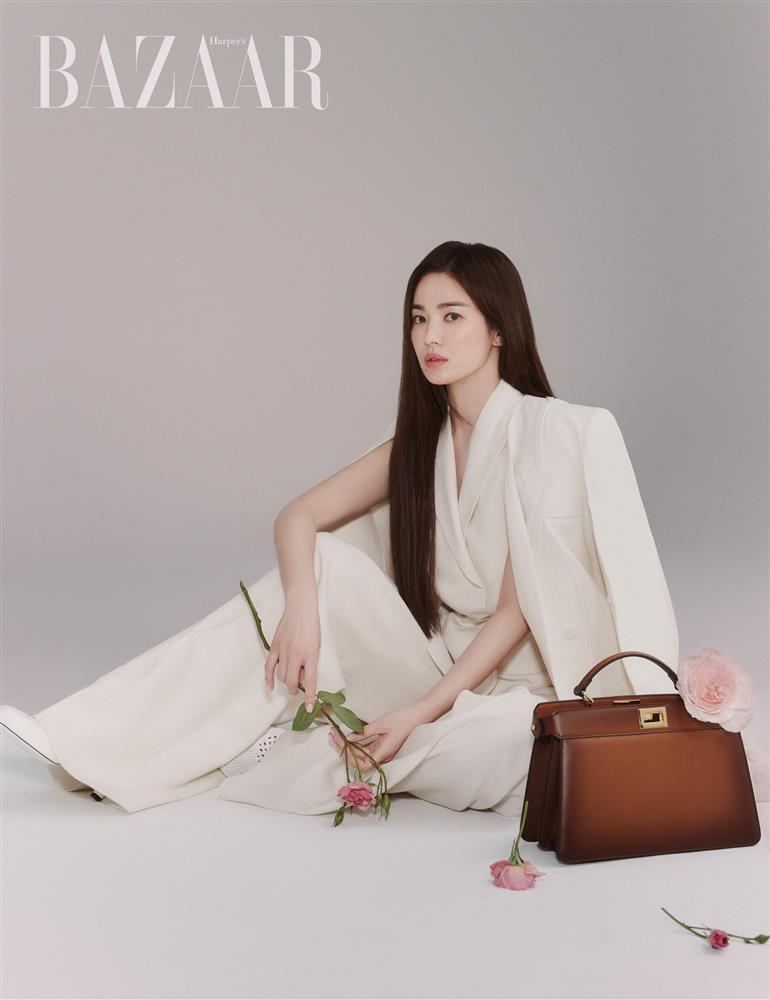 Song Hye Kyo được các thương hiệu thời trang săn đón ở tuổi 40-1