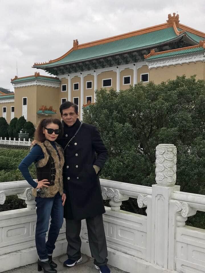 Ngoại hình bố mẹ Hồ Ngọc Hà từ quá khứ đến hiện tại-4