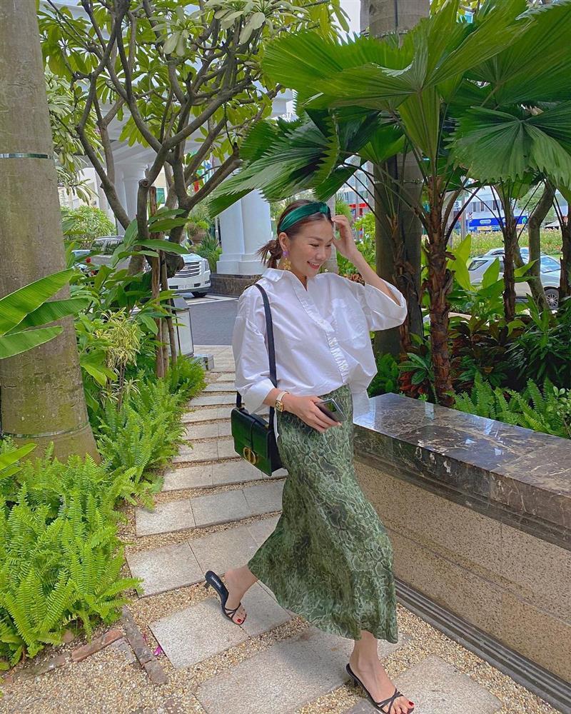 4 mỹ nhân Việt diện chân váy dài đỉnh nhất, muốn mặc đẹp chị em nên ghim-14