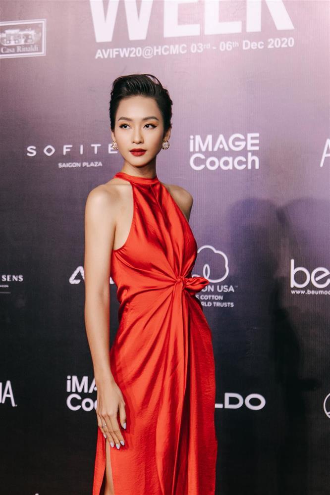 4 quý cô tuổi Sửu: 2 chị đẹp bất chấp tuổi tác, 2 em tóc ngắn đến ngỡ ngàng-15