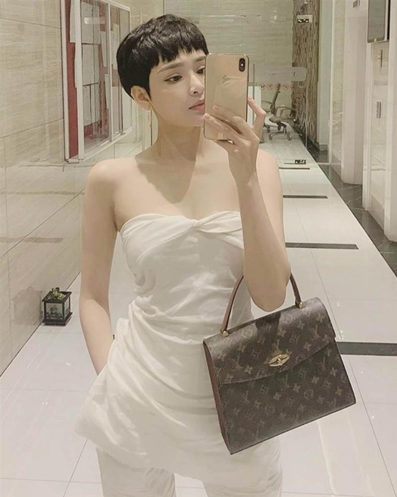 4 quý cô tuổi Sửu: 2 chị đẹp bất chấp tuổi tác, 2 em tóc ngắn đến ngỡ ngàng-21