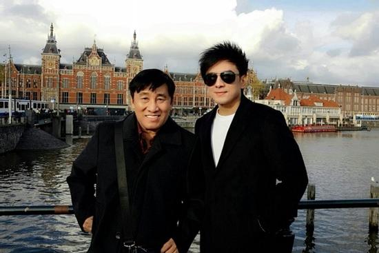 'Cát-xê diễn show Tết của ca sĩ Việt chỉ bằng 1/3 ngày thường'