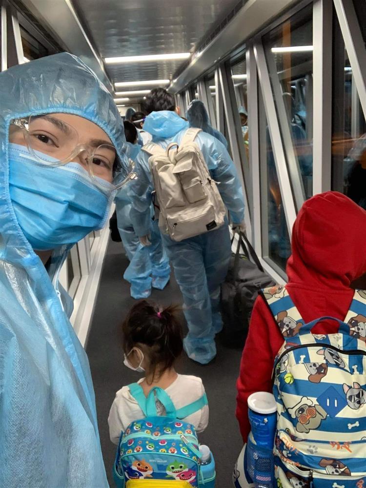 Những ngày về Việt Nam của con trai Ngô Kiến Huy-1