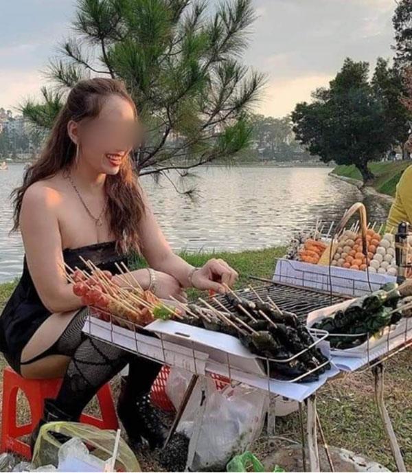 Cô gái đi tất lưới, mặc váy ngắn cũn đứng bán hàng giữa thời tiết lạnh giá ở Đà Lạt-1