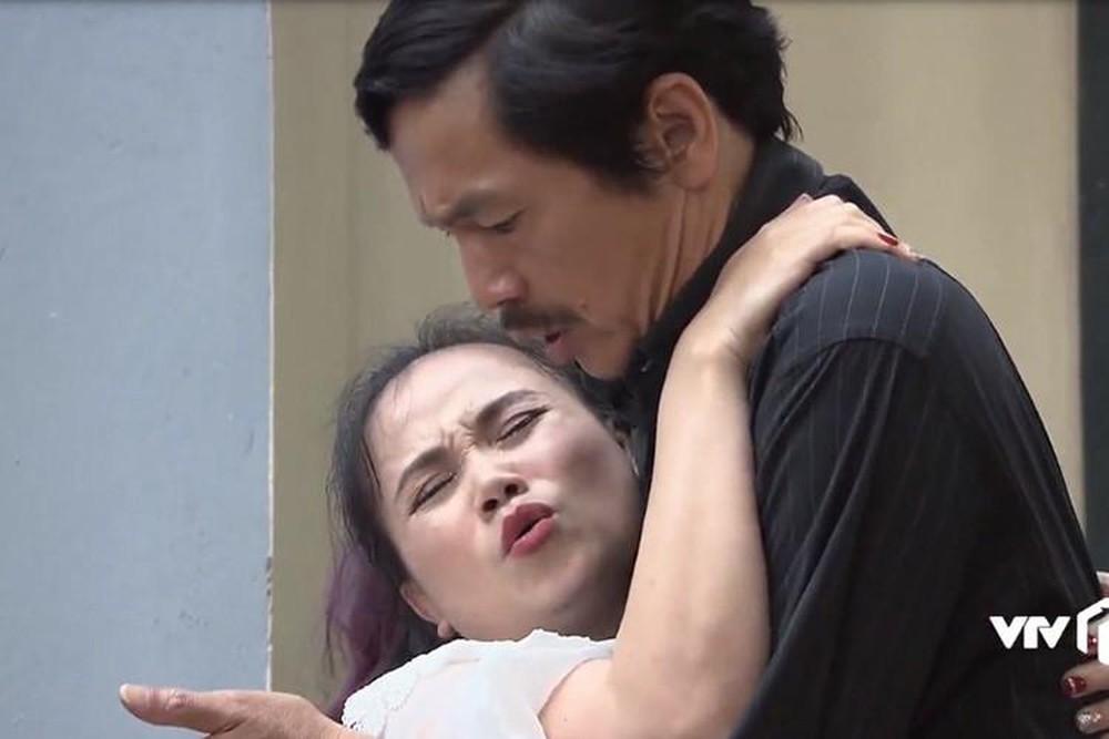 Cô Xuyến Hoàng Yến 5 lần lấy chồng trên phim, 4 lần đứt gánh ngoài đời-4