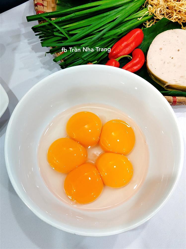 Mẹ đảm chỉ cách làm bún thang của người Hà Nội từ cỗ thừa sau Tết-3