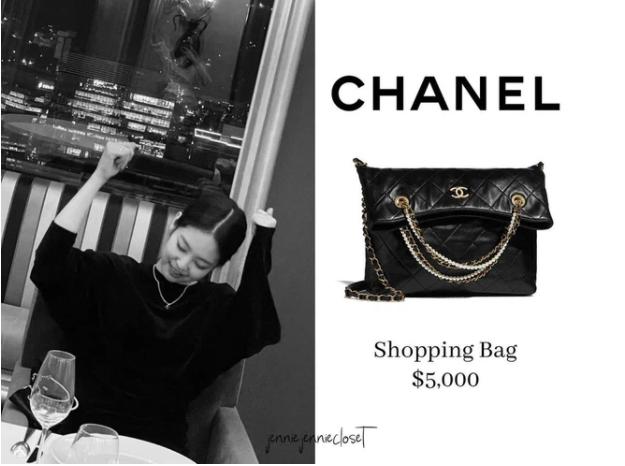 1 chiếc quần tất Chanel 2 số phận: Jennie lên đồ sang chảnh, nhìn sang Ngọc Trinh hở hang mà giật mình-3