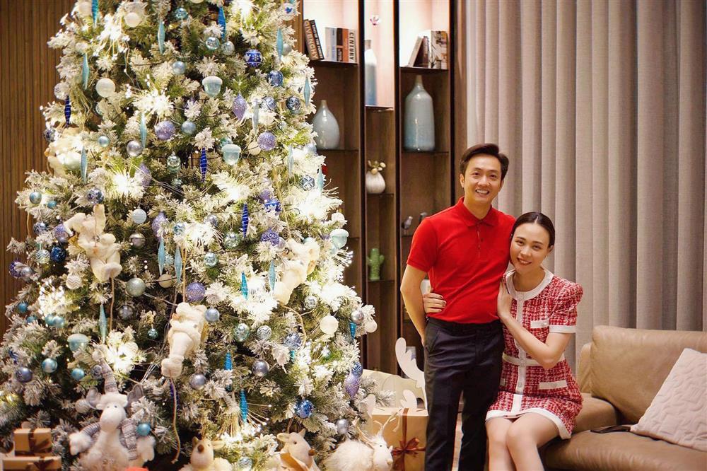 Đàm Thu Trang kém nuột trong ảnh quên chỉnh sửa của Cường Đô La-3