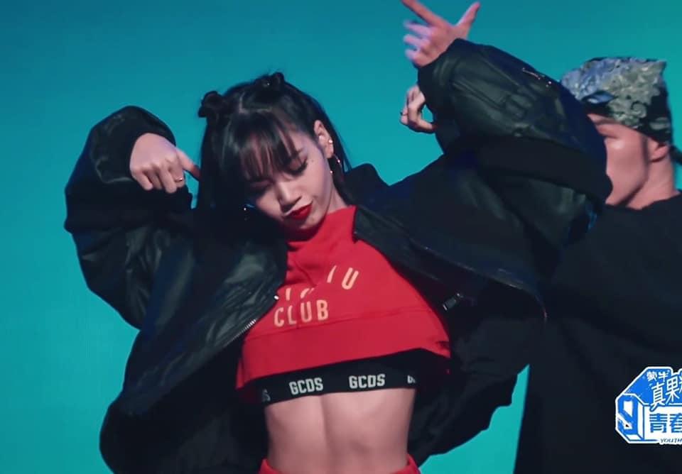 Thanh Xuân Có Bạn 3: Lisa diễn đỉnh cao, Ngu Thư Hân bị chê không lượng sức-3