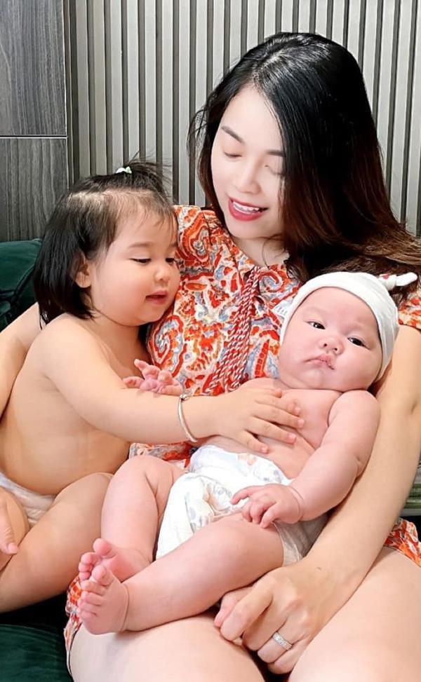 Ngoại hình càng ngắm càng yêu của con gái thứ 5 nhà Hằng Túi-3