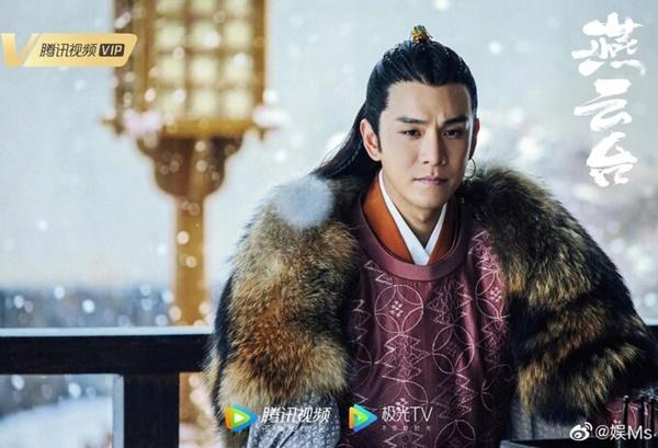 Những lần nam chính phim Trung Quốc bị tiễn ra chuồng gà chơi-2