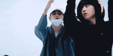 5 boygroups Kpop và danh sách bộ 3 tam giác visual quyền lực-3