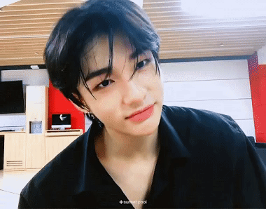 5 boygroups Kpop và danh sách bộ 3 tam giác visual quyền lực-7