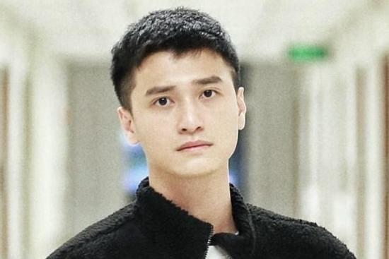 Đã xin lỗi nhưng Huỳnh Anh vẫn bị dân mạng mắng 'lấp liếm, lươn lẹo'