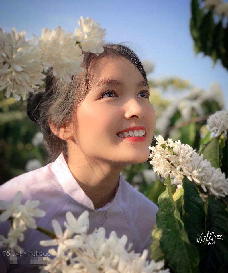 Hết mùa mai đào rồi, lên Tây Nguyên ngắm mùa hoa cà phê nở trắng phố núi thôi-11