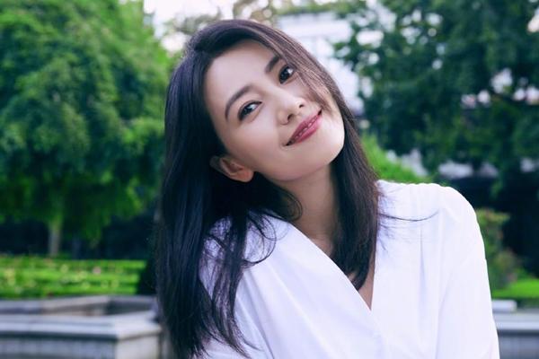 Để lộ mặt mộc thiếu sức sống, Cao Viên Viên bất ngờ bị chỉ trích-4