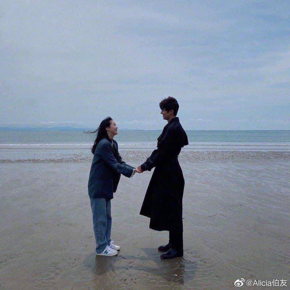 Dàn sao Hoa - Hàn bị phát hiện hẹn hò qua chi tiết siêu nhỏ-4