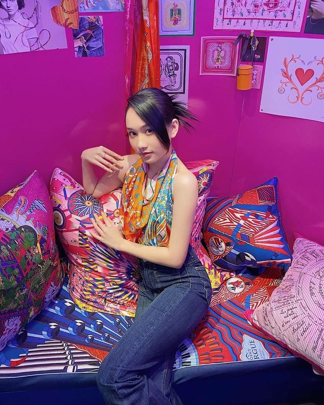 Sao Việt diện mốt áo yếm: Nàng body nuột nà - kẻ khoe thân phản cảm-10