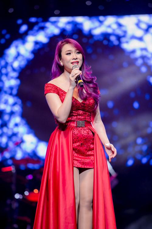 Gu thời trang sặc sỡ của Mỹ Tâm: Từ thảm họa đến đẳng cấp đều có đủ-4