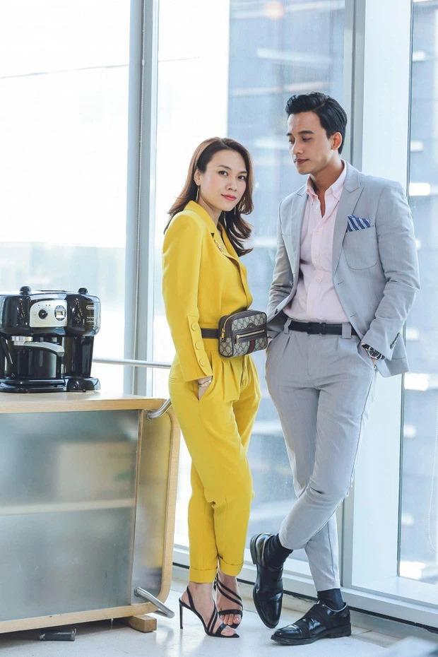 Gu thời trang sặc sỡ của Mỹ Tâm: Từ thảm họa đến đẳng cấp đều có đủ-13