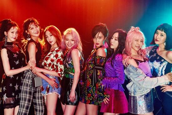 Huyền thoại SNSD tái xuất Kpop với đội hình 8 thành viên