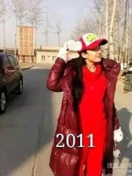 Sở hữu tài sản ngàn tỷ nhưng thánh tiết kiệm Lưu Diệc Phi vẫn dùng chiếc áo phao cổ lỗ sĩ đến 10 năm-2