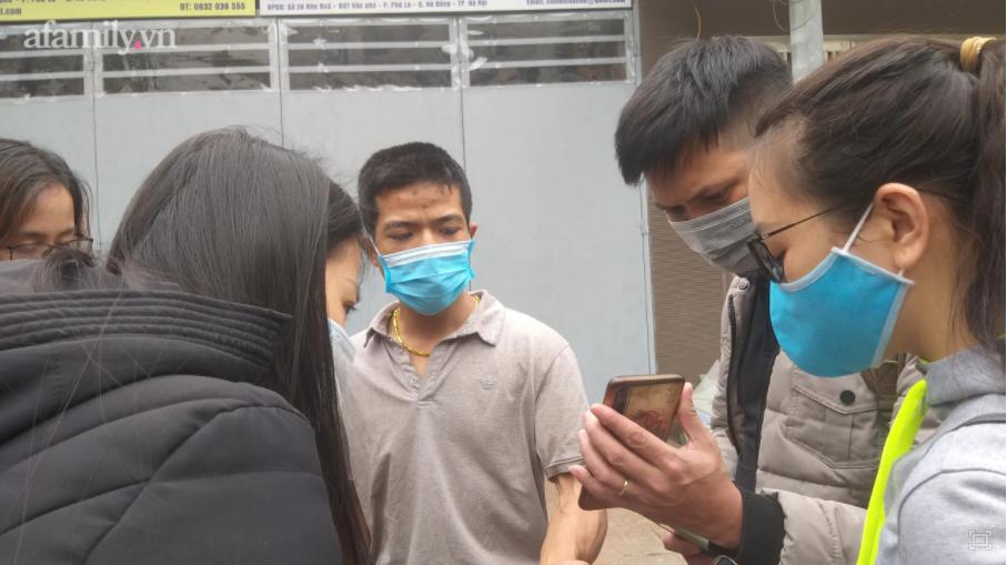 Xót xa bố đẻ bé gái 12 tuổi nghi bị mẹ và người tình bạo hành dã man ở Hà Nội-6