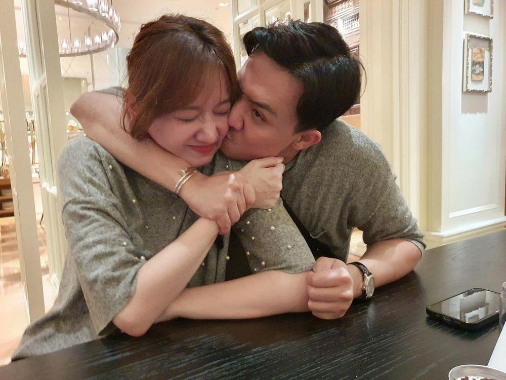 Trấn Thành đập hộp núi quà hiệu dịp sinh nhật, tiện vạch mặt thói quen xấu Hari Won?-1