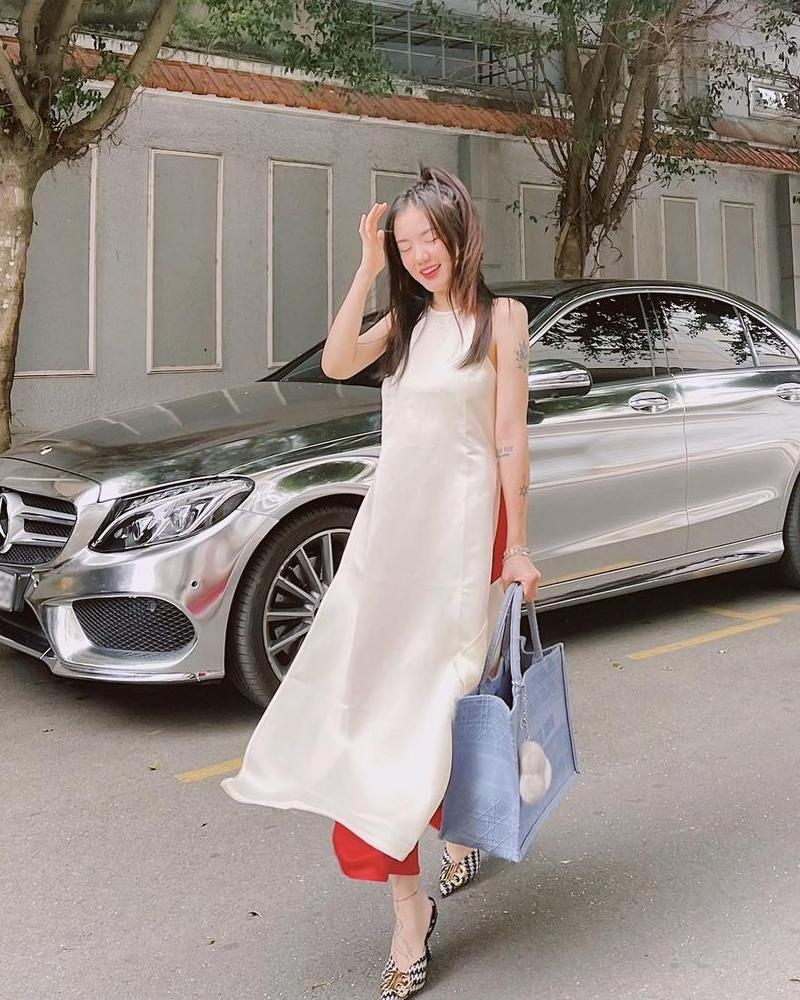 Street style: Thúy Vi khoe vòng 1 giữa rừng mỹ nhân lên đồ chất ngất-1