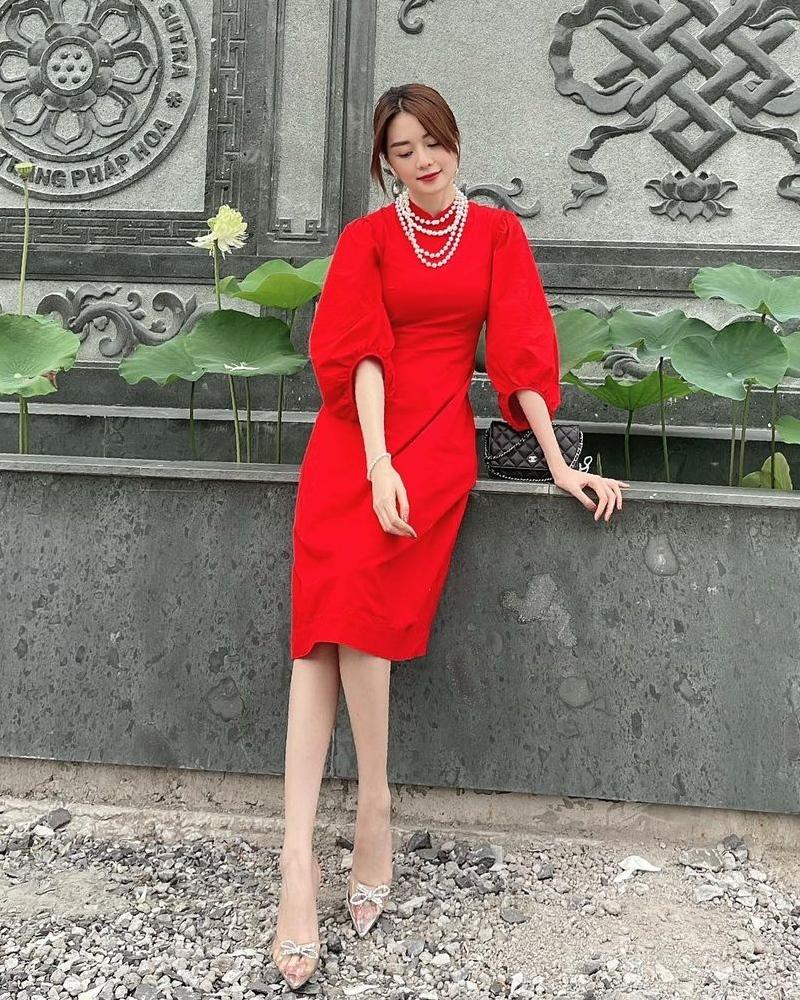 Street style nhuốm sắc đỏ ngày khai xuân của dàn mỹ nhân Việt-9