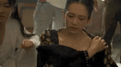 Chương Tử Di bật khóc vì cú ngã mạnh chấn thương trên phim trường-2