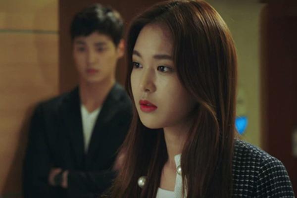 Chồng vô tâm mê điện thoại như say bồ trẻ, tôi nổi đóa đuổi anh ra khỏi nhà lúc nửa đêm-4