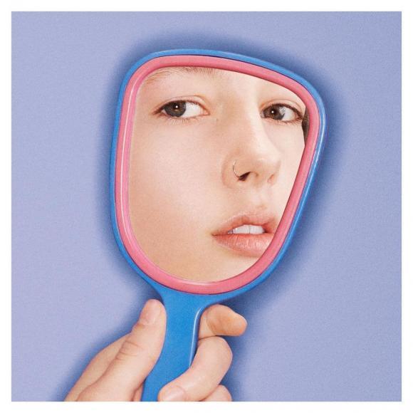 Gucci bị tố ăn cắp ý tưởng nghệ sĩ Việt, nhìn ảnh gốc mới thấy hàng fake quá phèn-6