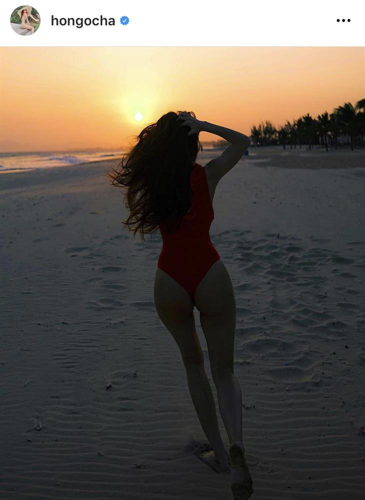 Đầu năm, Hà Hồ - Chi Pu cùng mỹ nhân Việt đồng loạt đọ dáng với bikini-1
