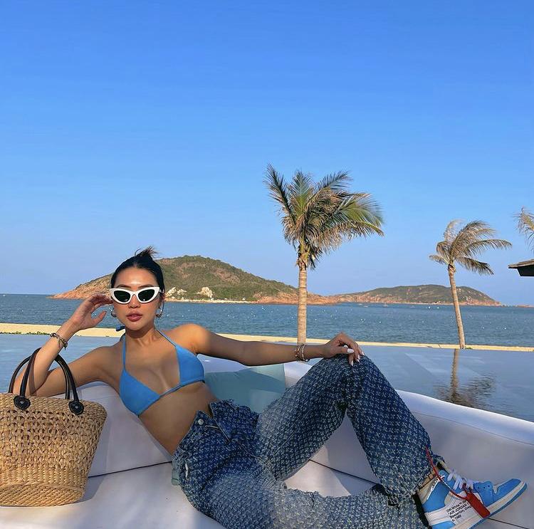 Đầu năm, Hà Hồ - Chi Pu cùng mỹ nhân Việt đồng loạt đọ dáng với bikini-4