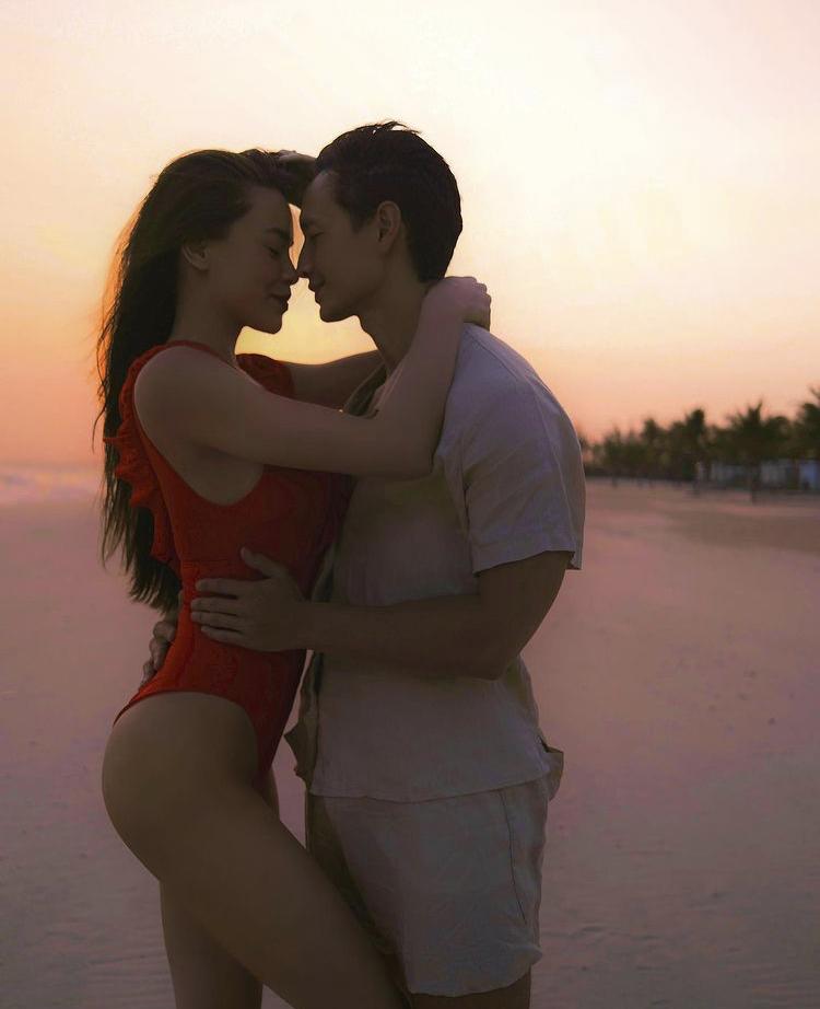 Đầu năm, Hà Hồ - Chi Pu cùng mỹ nhân Việt đồng loạt đọ dáng với bikini-2