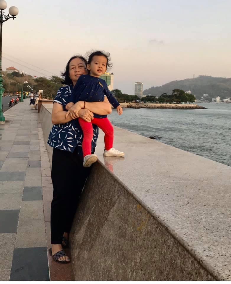 Mẹ đẻ động viên vợ cũ Hoàng Anh sau sóng gió hôn nhân-4