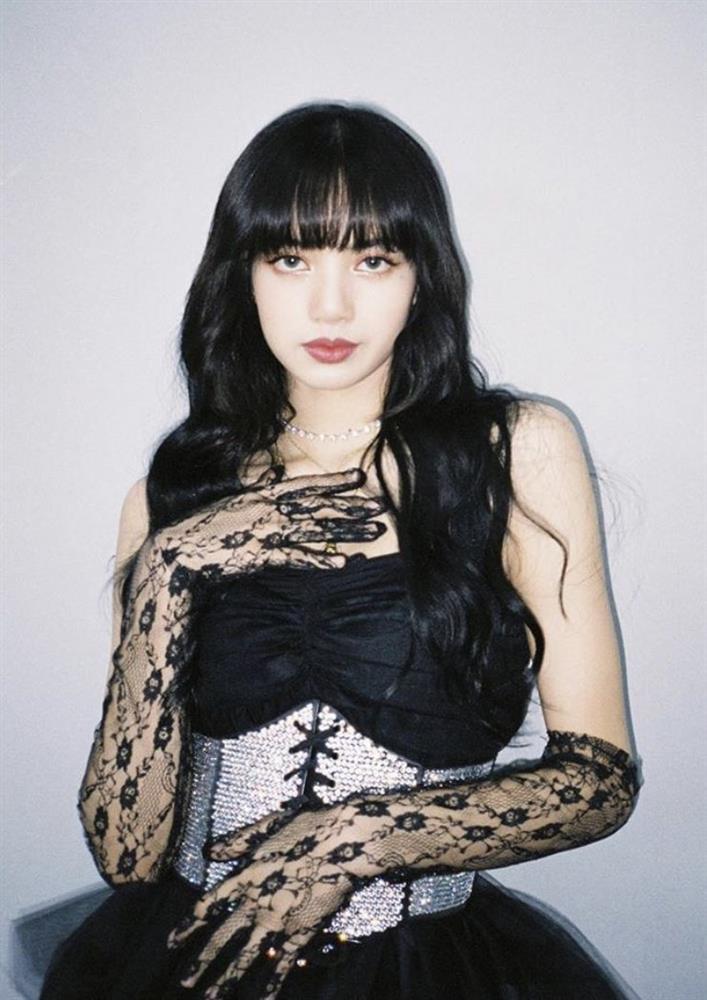 BLACKPINK được khen tới tấp khi diện nội y: Chẳng phô phang mà sang vô cùng!-6